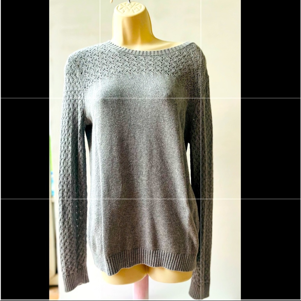 Ann Taylor light gray sweater